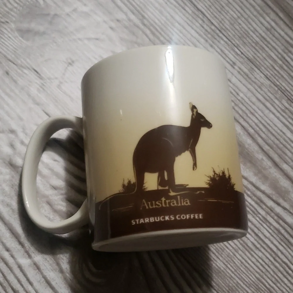 Starbucks 16 fl. oz been there collection Australia